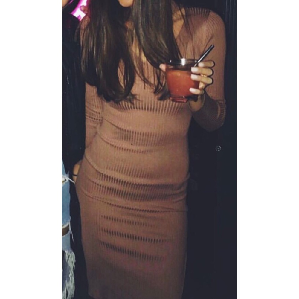 MIDI BODY CON RIBBED DRESS